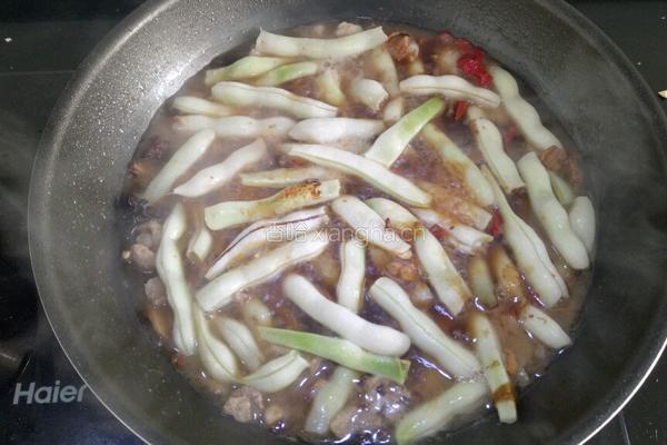 五花肉炖豆角的做法图解5