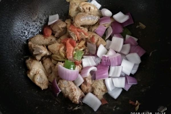土豆胡萝卜炖鸡肉排骨的做法图解13
