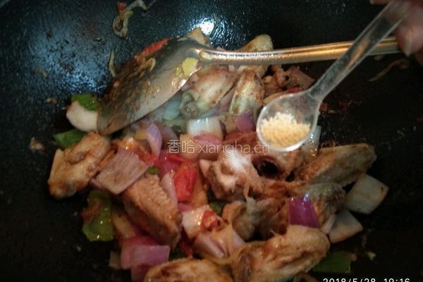 土豆胡萝卜炖鸡肉排骨的做法图解16