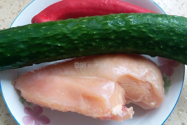 凉拌鸡丝的做法图解1