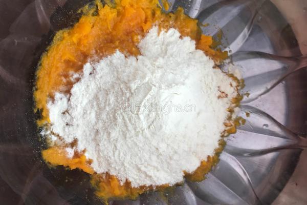 香煎南瓜饼的做法图解3