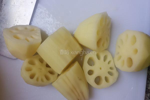 莲藕绿豆排骨汤的做法图解5