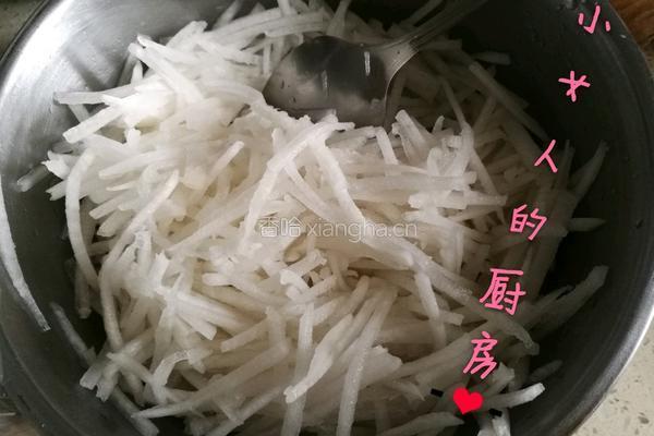 萝卜鸡蛋饼的做法图解1