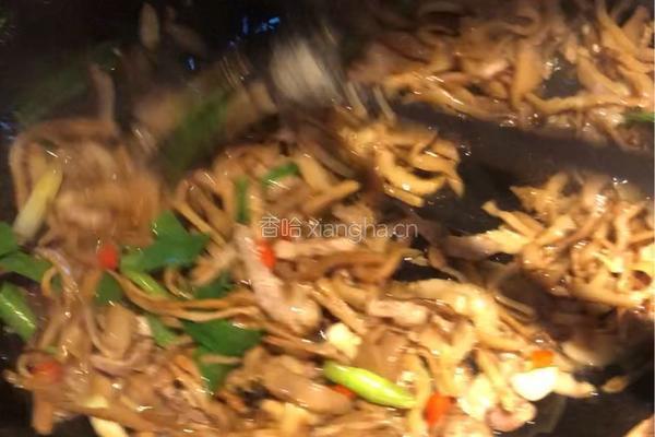 油焖烟笋 烟笋丝笋干炒肉的做法图解9