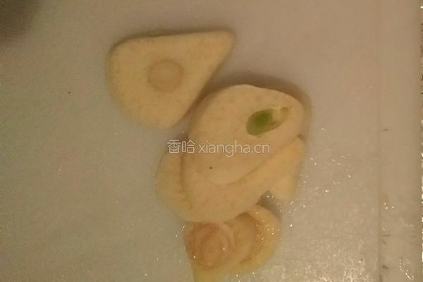 西红柿鸡蛋（汤面）的做法图解1