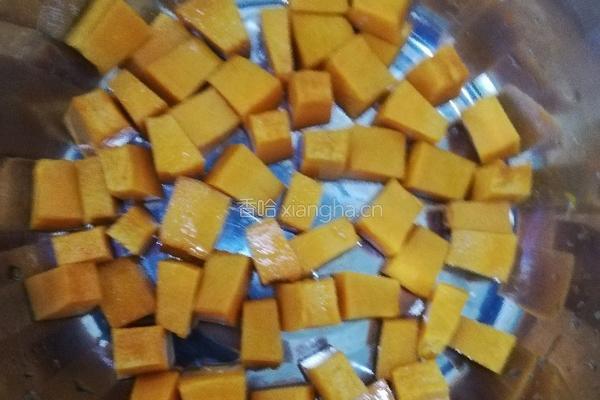 香煎南瓜饼的做法图解1