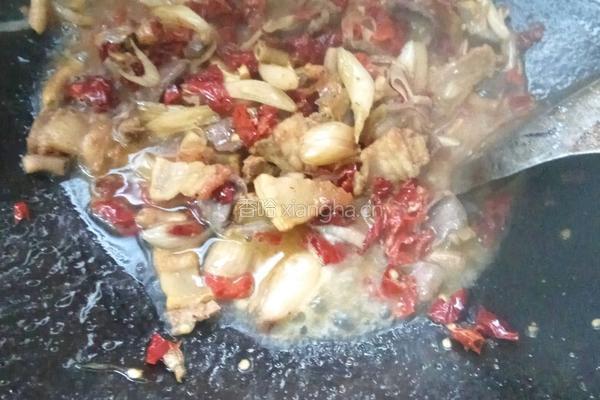 酸藠头炒鸡杂的做法图解9