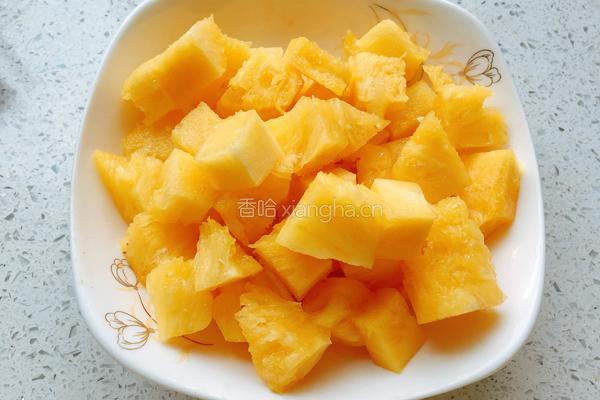 菠萝咕噜肉的做法图解3