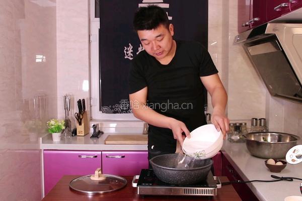 疙瘩汤的做法图解2