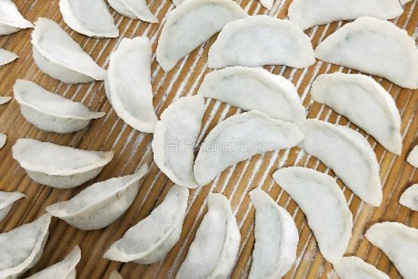 韭菜鸡蛋油条肉饺子的做法图解8