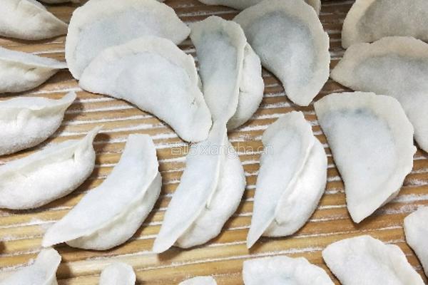 韭菜鸡蛋油条肉饺子的做法图解9