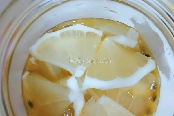 百香果蜂蜜柠檬茶的做法图解5