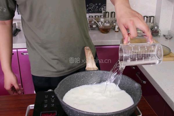 内蒙古奶茶的做法图解1