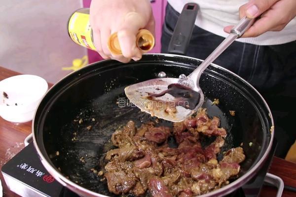 胡萝卜牛肉的做法图解7