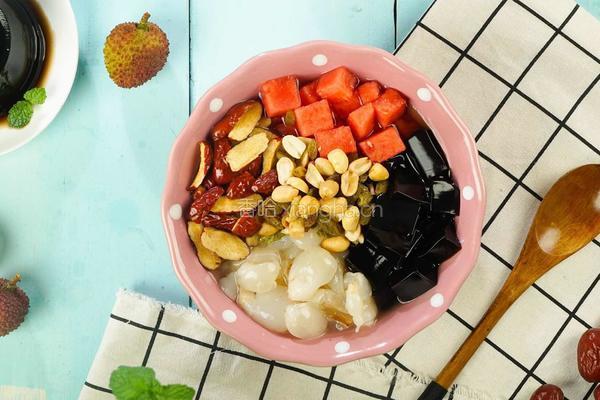 消暑仙草水果冰粥的做法图解6