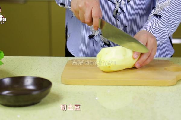 高考再即，营养餐就试试这道土豆脊骨汤吧！的做法图解1