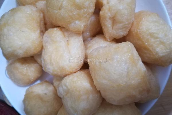油豆腐炒肉末的做法图解1