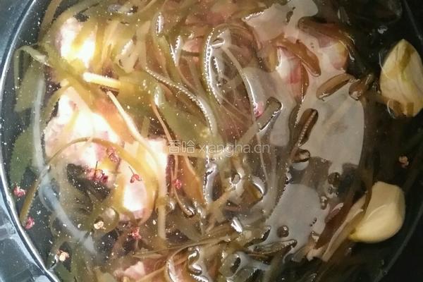 绿豆海带排骨汤的做法图解4