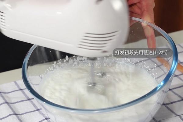 打发淡奶油小技巧的做法图解2