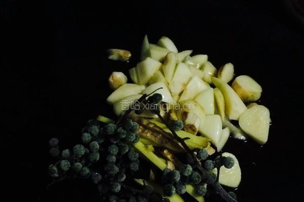 辣子鸡腿的做法图解5