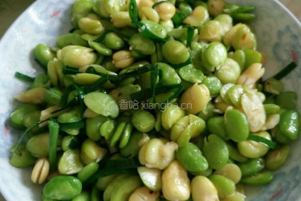 蚕豆黄炒韭菜的做法图解5