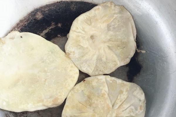 酸菜馅饼的做法图解6