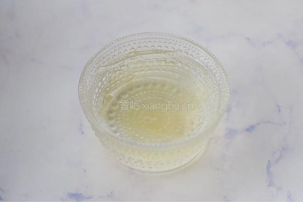 蜜瓜慕斯的做法图解1