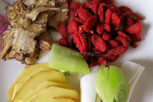 健脾胃鱼汤的做法图解3
