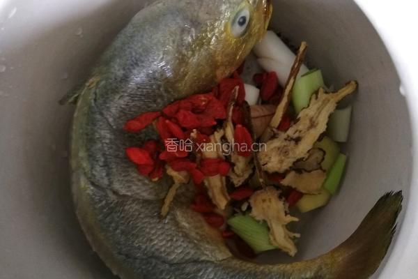 健脾胃鱼汤的做法图解4