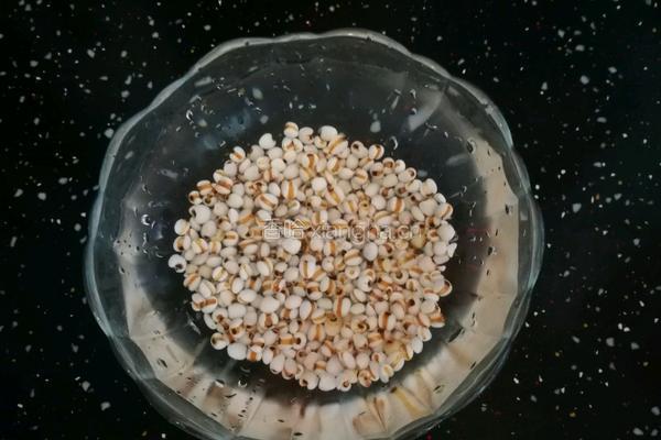 薏米香芋南瓜煲的做法图解1