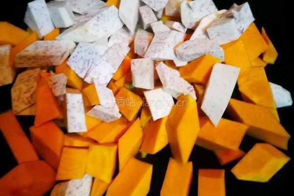 薏米香芋南瓜煲的做法图解3