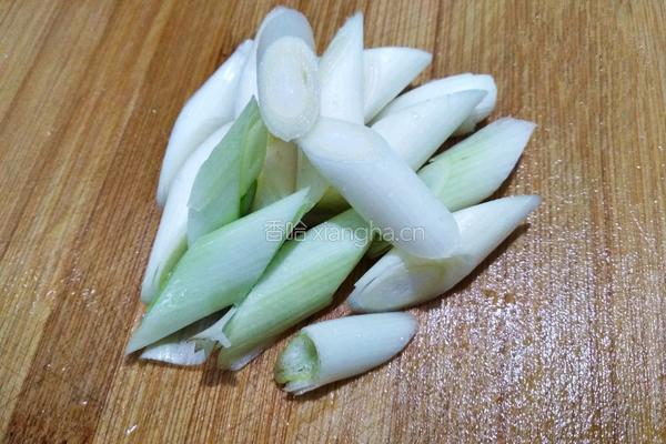 双椒风干猪耳朵的做法图解5