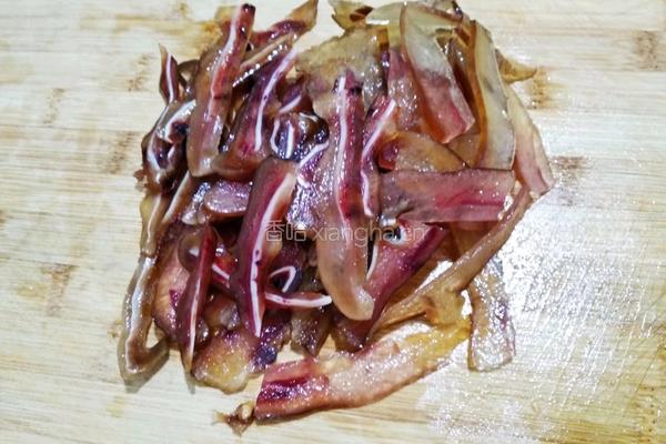 双椒风干猪耳朵的做法图解7