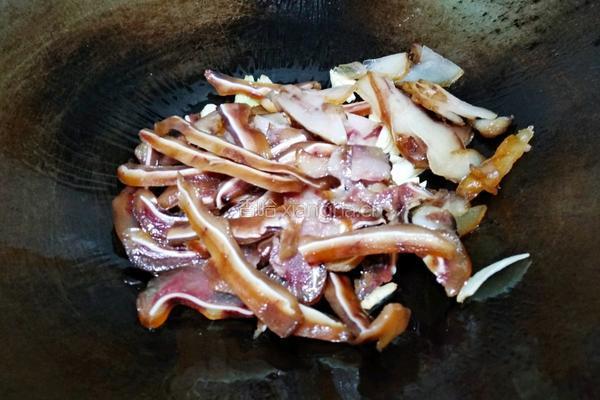 双椒风干猪耳朵的做法图解10