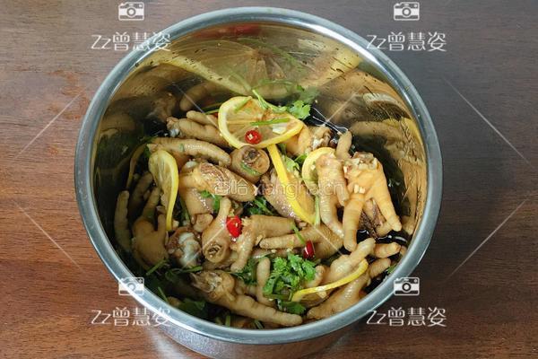 网红柠檬酸辣鸡爪的做法图解8