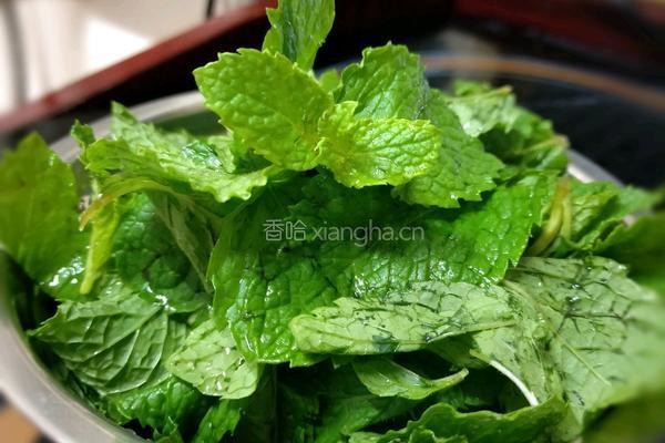 薄荷清炒土豆丝的做法图解1