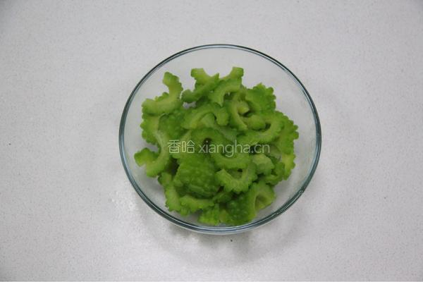 不用怀疑，夏季最强刮油消脂苦瓜水的做法图解3