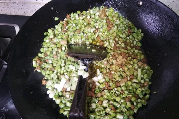肉沫豇豆包的做法图解6