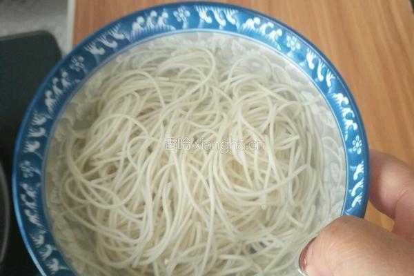 金丝缠腰大虾的做法图解7