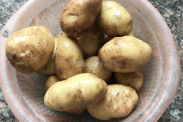 牛肉土豆泥的做法图解1