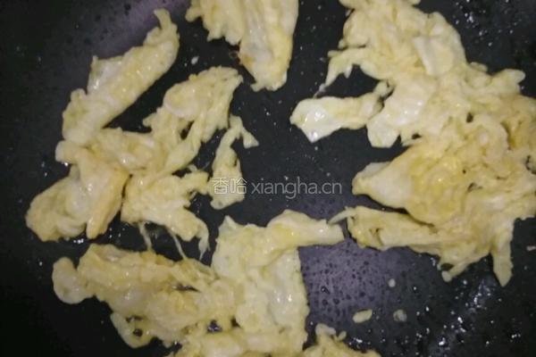 三素炒鸡蛋的做法图解3
