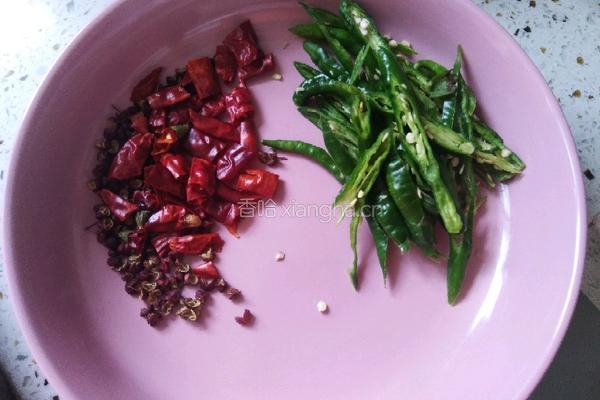 辣炒花甲的做法图解2