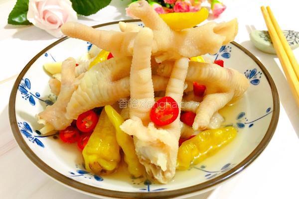 泡椒凤爪的做法图解1