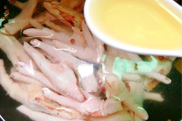 泡椒凤爪的做法图解7