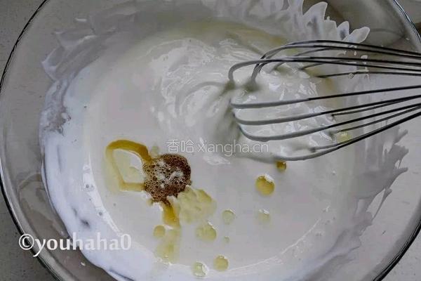 酸奶蔓越莓慕斯的做法图解4