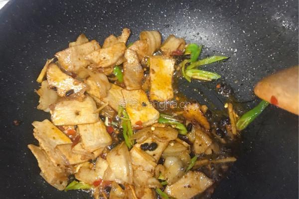 莲白回锅的做法图解4