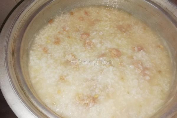 私房新鲜皮蛋瘦肉粥的做法图解7
