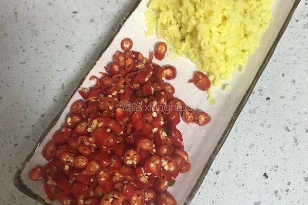 秘制麻辣牛肉酱的做法图解4