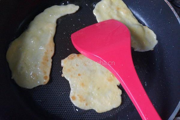 煎饼包热狗的做法图解4