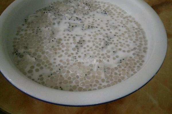 椰汁火龙果西米露的做法图解7